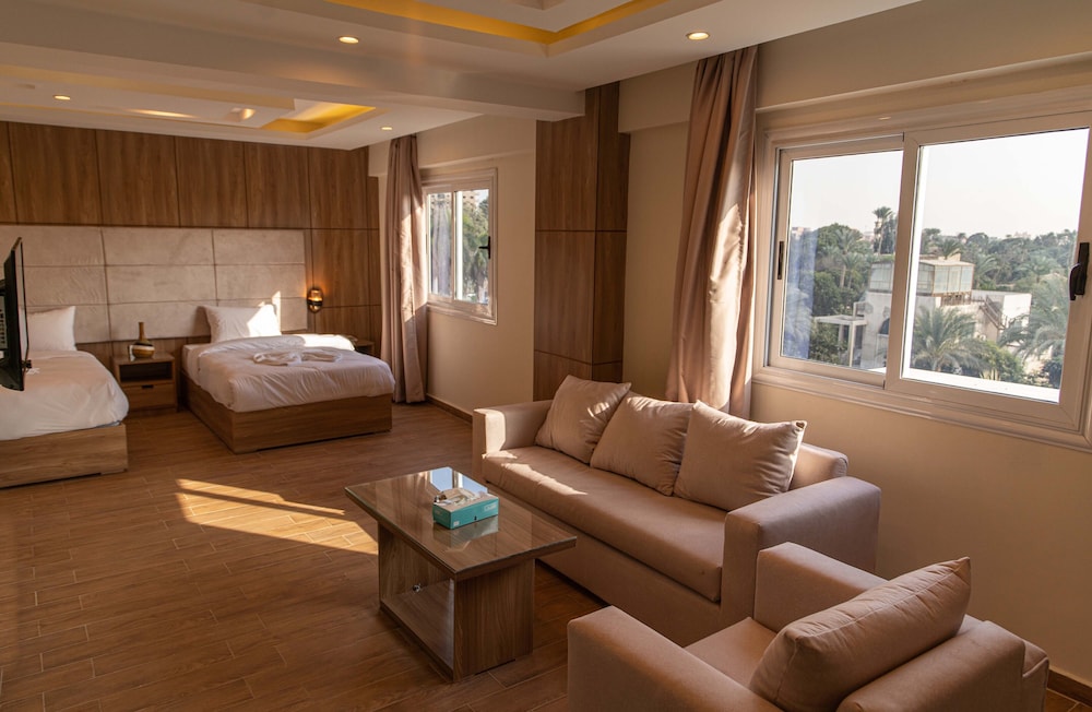 Suite with garden view photo 3