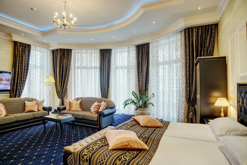 Suite (Ambassador) photo 1