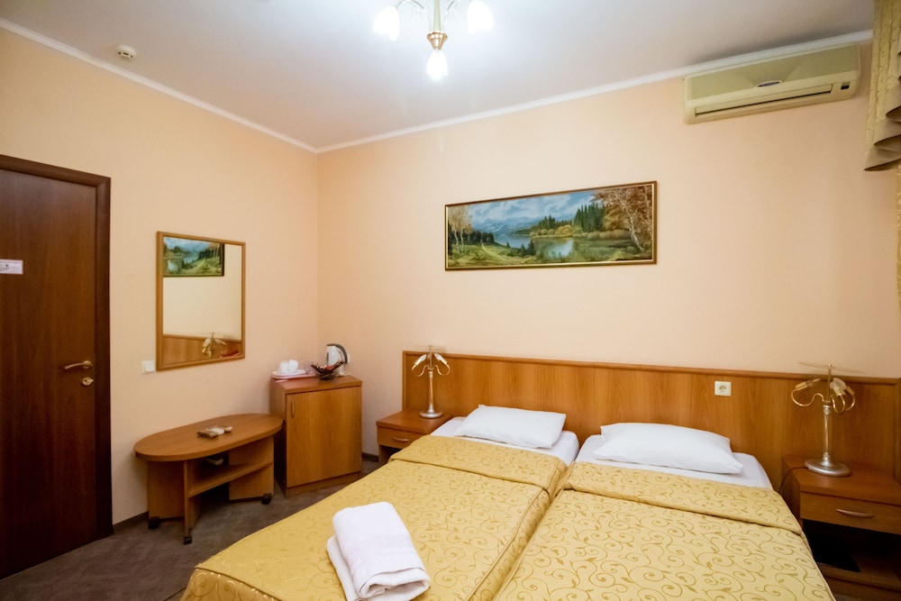 Classic Twin Room, Multiple Beds, Non Smoking photo 3