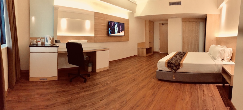 Deluxe Room (Newly Renovated)