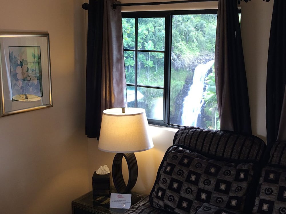 Premium Double Room, 1 King Bed, Balcony, River View (KingKam)