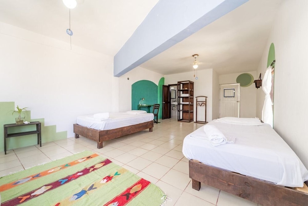 Panoramic Triple Room photo 2