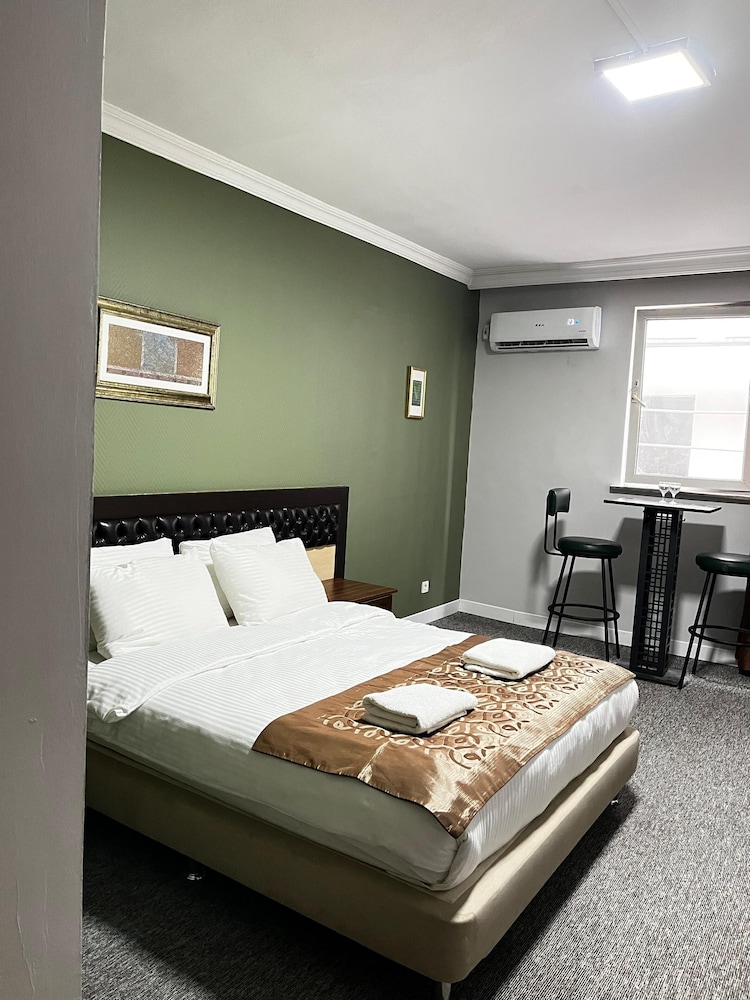 Standard Room photo 3
