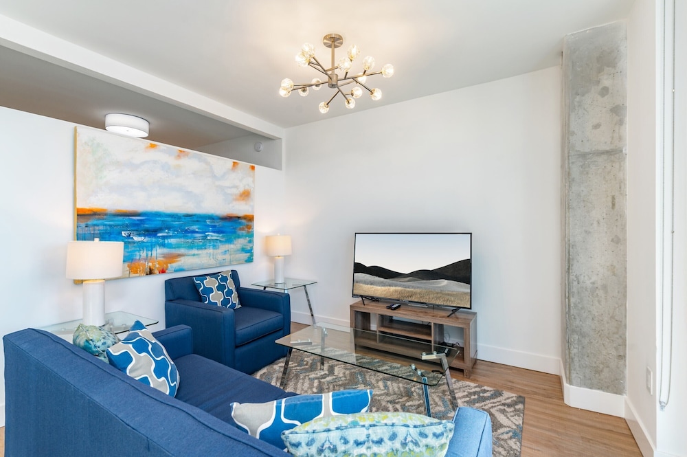 Luxury Studio Suite photo 3