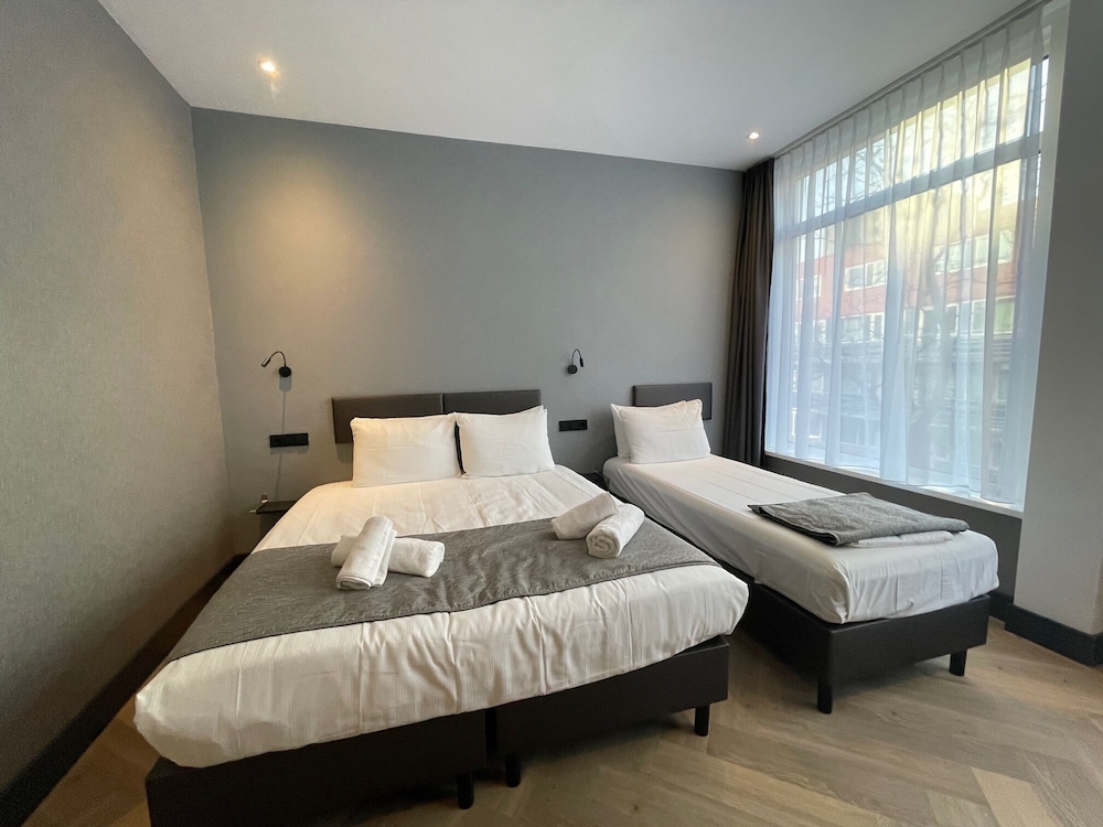 Basic Triple Room photo 2