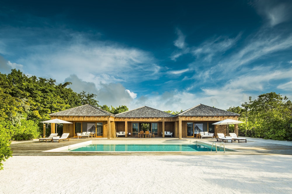 3 Bedroom Beach House - Photo 8