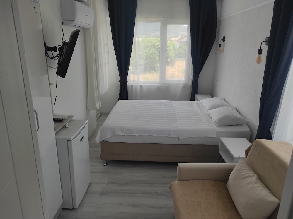 Standard Room, 1 Bedroom, Lanai, Garden View