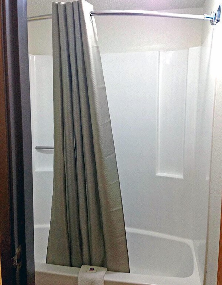 Standard Room, 1 Queen Bed, Non Smoking photo 3