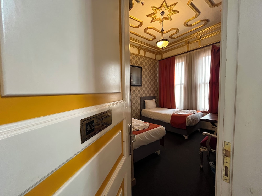 Family Double or Twin Room photo 1