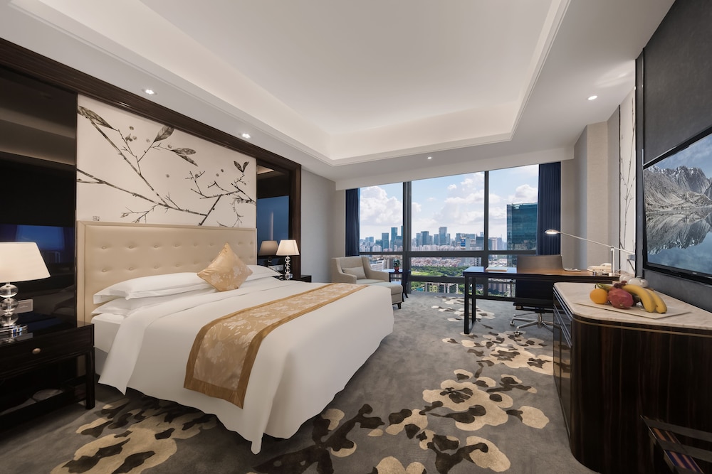 Executive Suite-Limited Package Offer - Photo 5