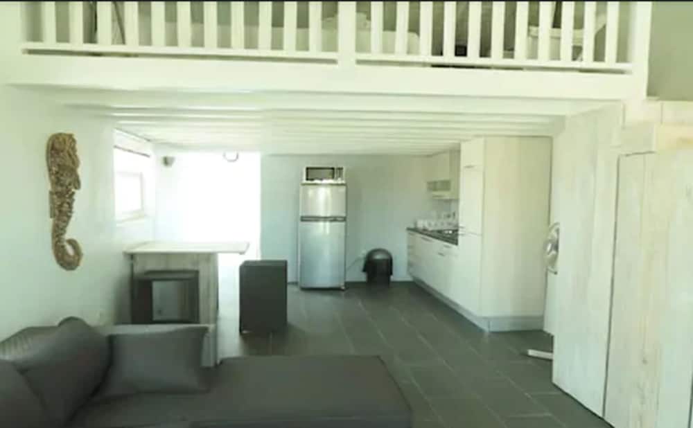 Partial Ocean View Studio