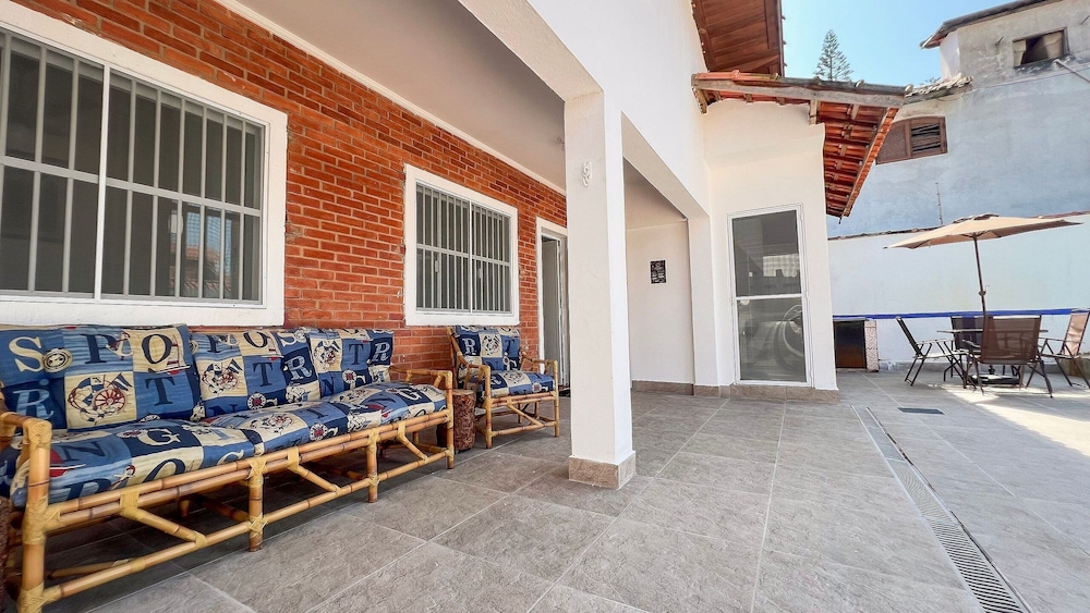 Villa photo 3