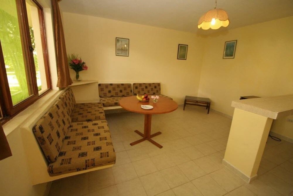 Suite, Jetted Tub photo 3