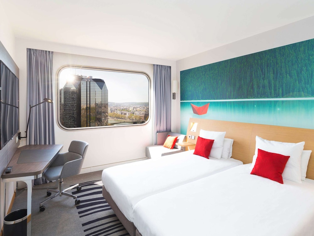 Classic Room, 2 Twin Beds thumbnail 5