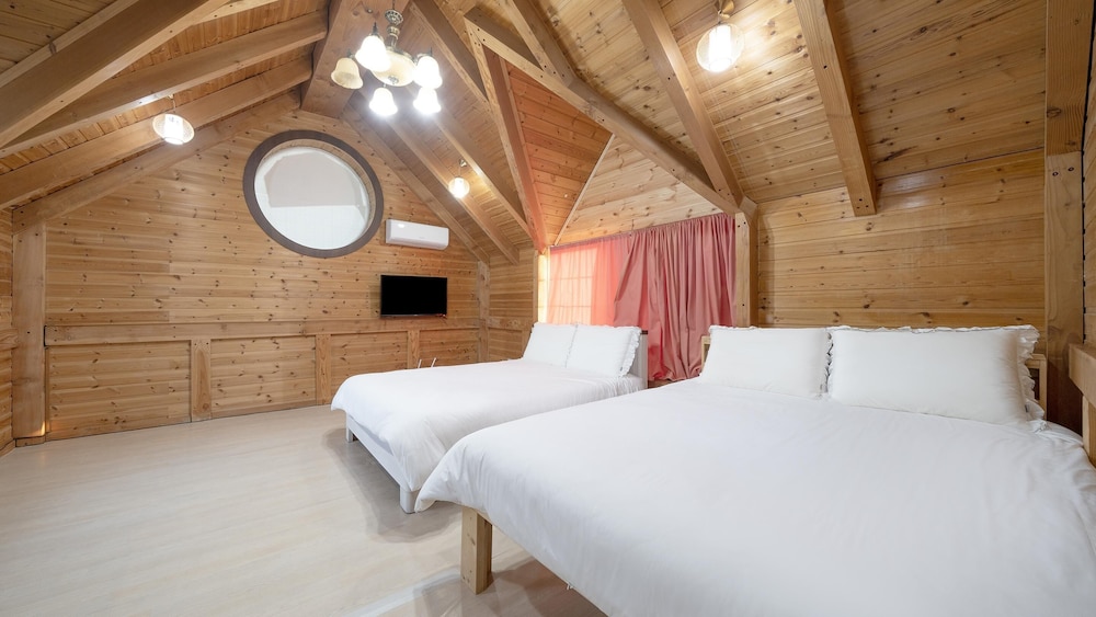 Basic Room, 1 Bedroom (302)