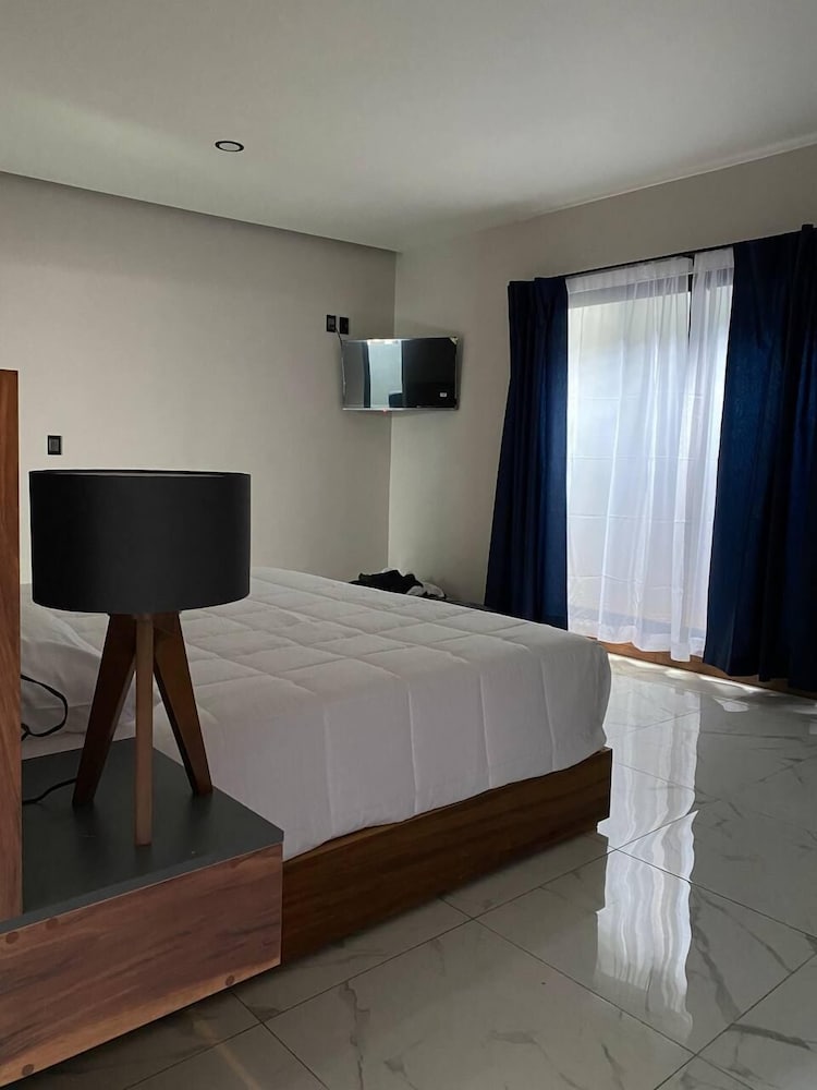 Executive Suite, 1 Bedroom photo 1