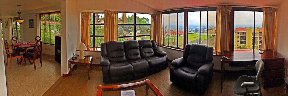 Elite Suite, Kitchen, City View photo 3