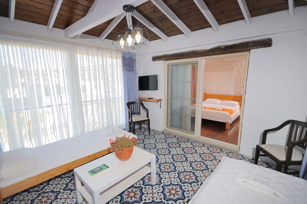 Deluxe Quadruple Room photo 1