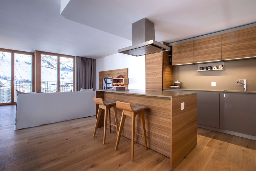 Room, 3 Bedrooms, Mountain View (Residence), photo 6