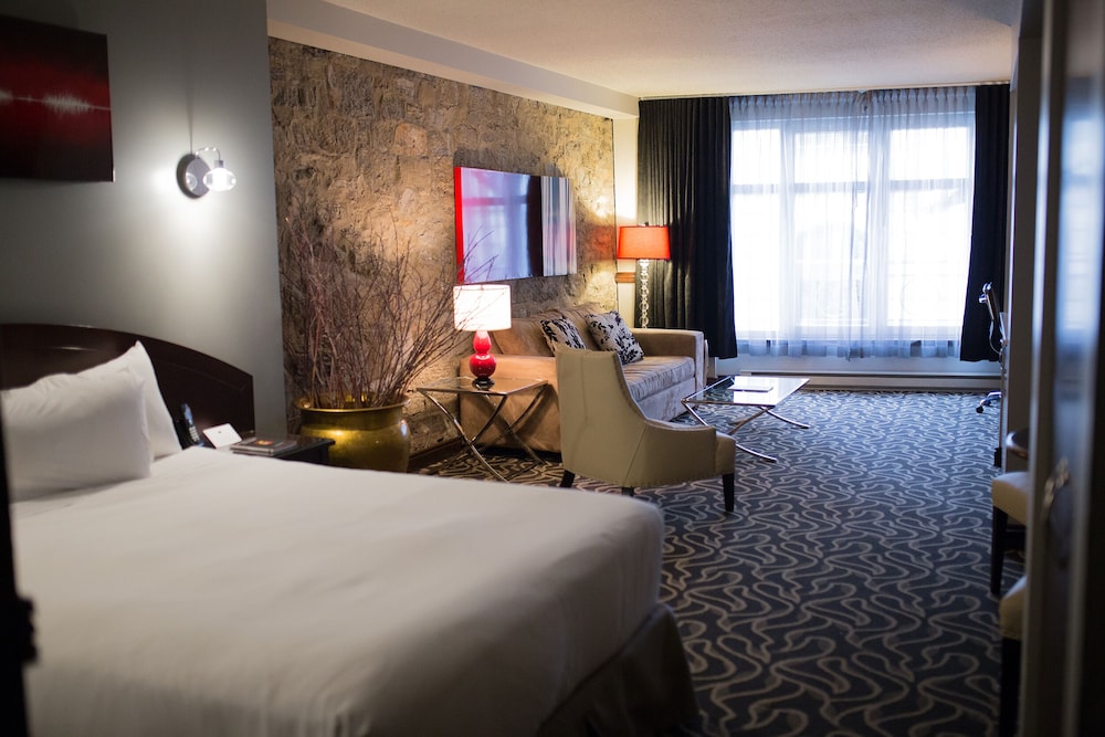 Suite, 1 Queen Bed With Sofa Bed (Superior Queen Suite) - Photo 3