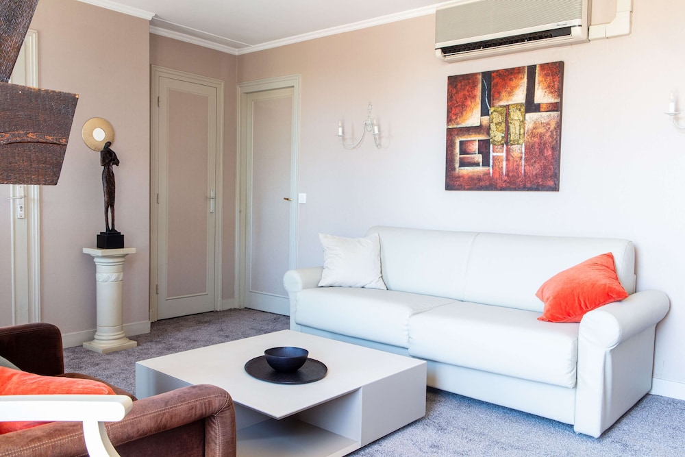 Suite, Multiple Beds, Non Smoking, Terrace (Living Room;with Sofabed) - Photo 2