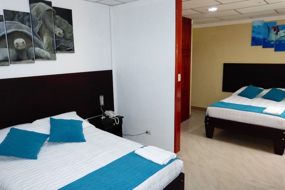 Economy Twin Room photo 3