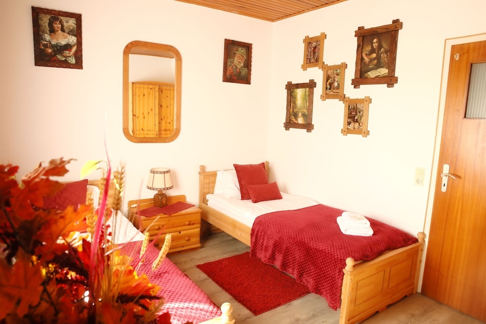 Standard Double or Twin Room, Ensuite, Courtyard View photo 1