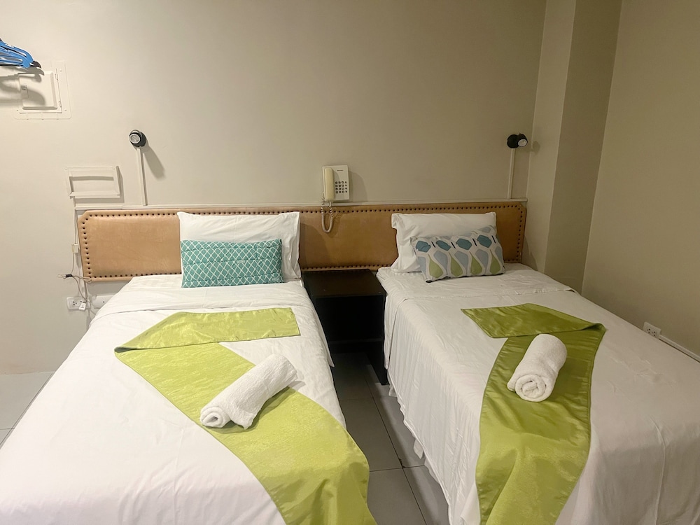 Standard Twin Room photo 3