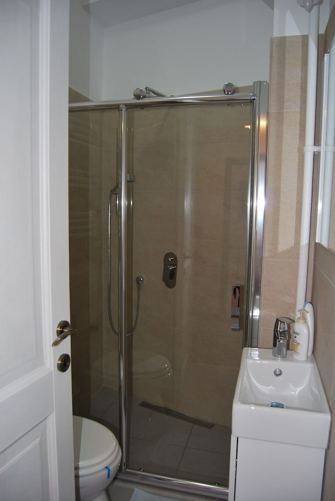 Basic Triple Room - Photo 3