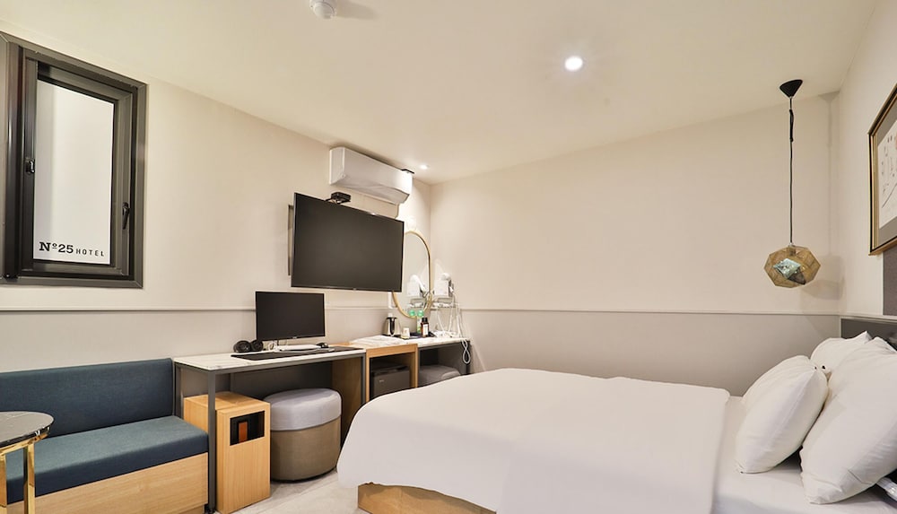 Deluxe Room - Photo 1