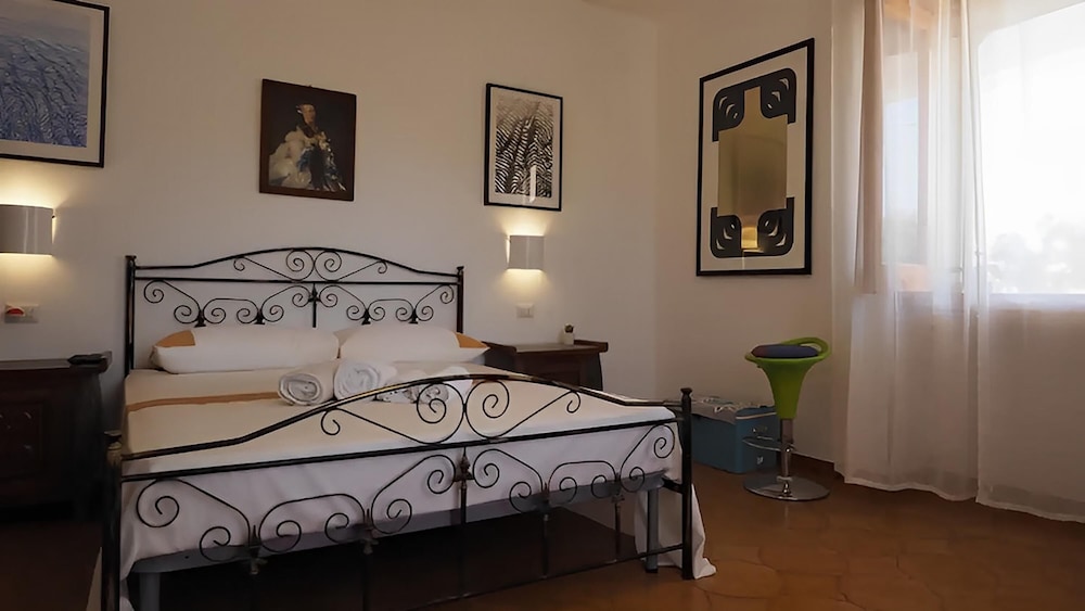 Villa photo 3