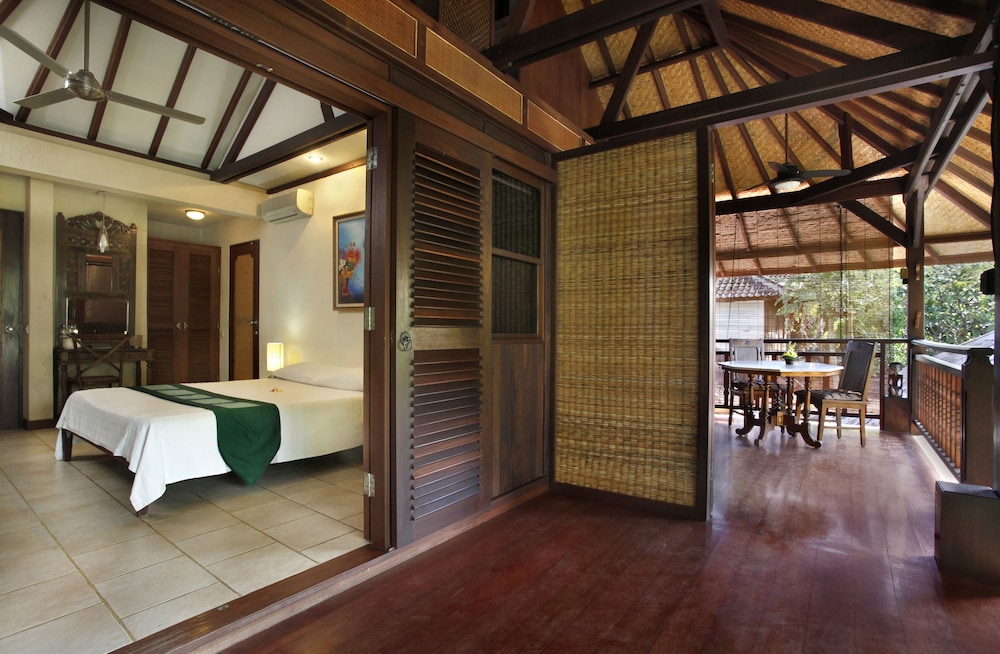Superior Room, 1 Queen Bed (Sentigi 2)
