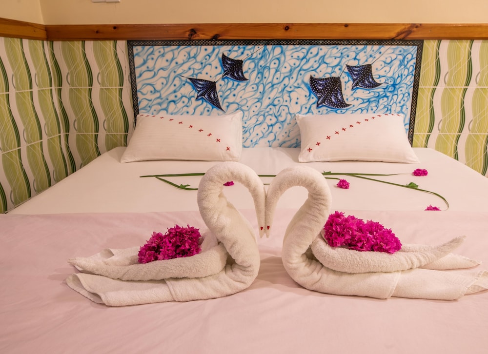 Deluxe Triple Room, 3 Bedrooms, Resort View photo 2