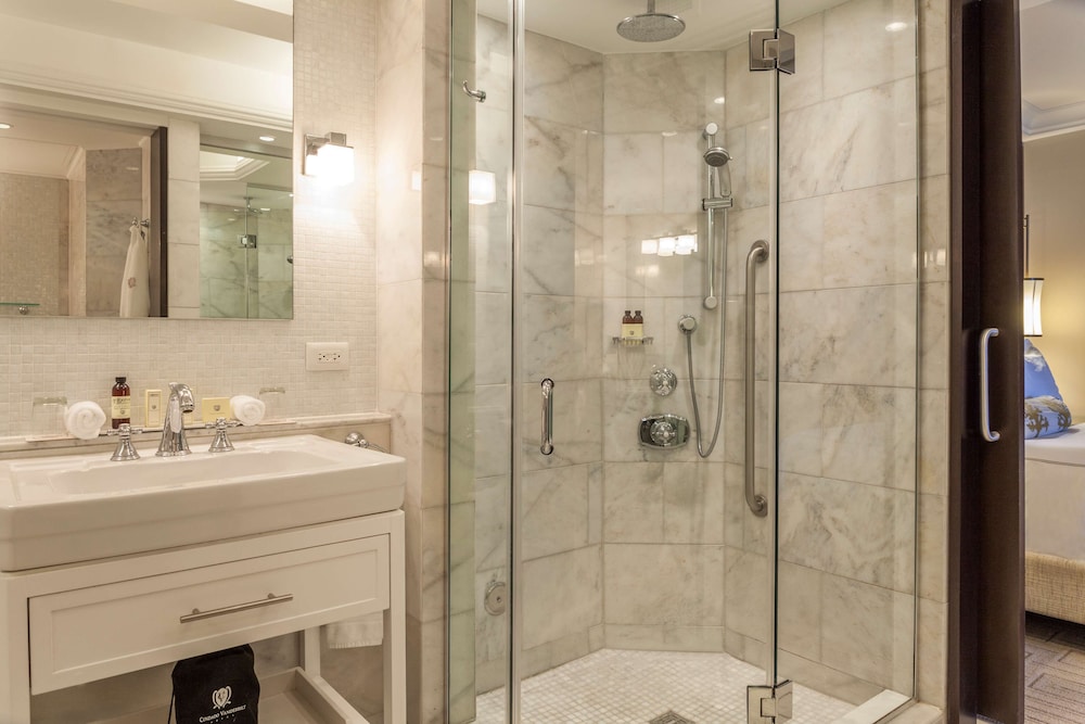 Suite, 1 Bedroom, City View (commodore)