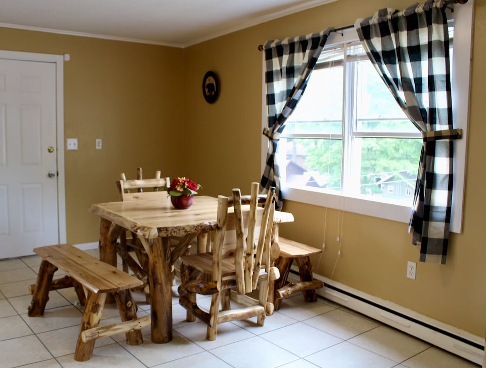 Standard Apartment, 2 Bedrooms, Kitchen, Partial Lake View photo 2