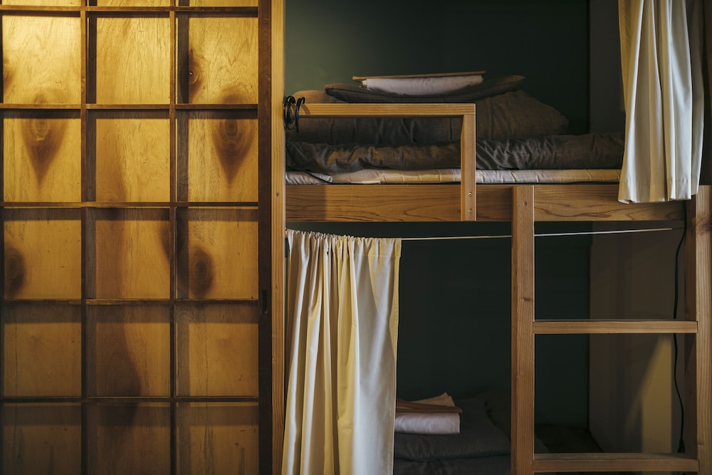 Shared Dormitory, Women only, Non Smoking photo 2
