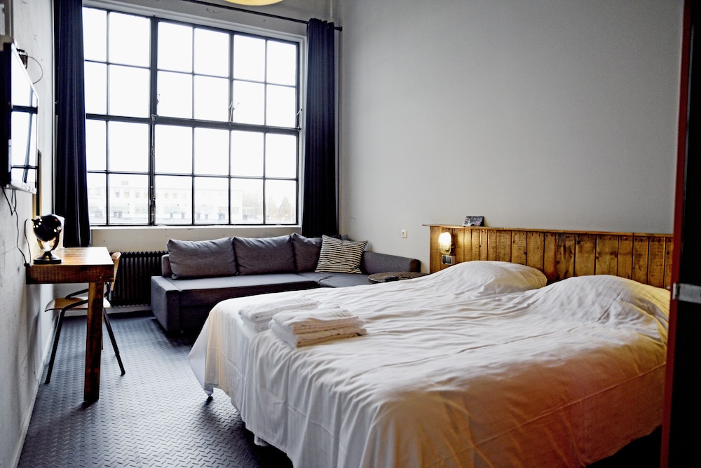 Deluxe Twin Room photo 3