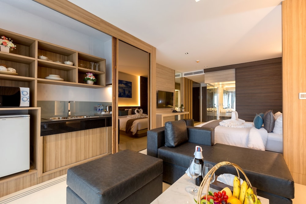 Luxury Beach Suite - Photo 2