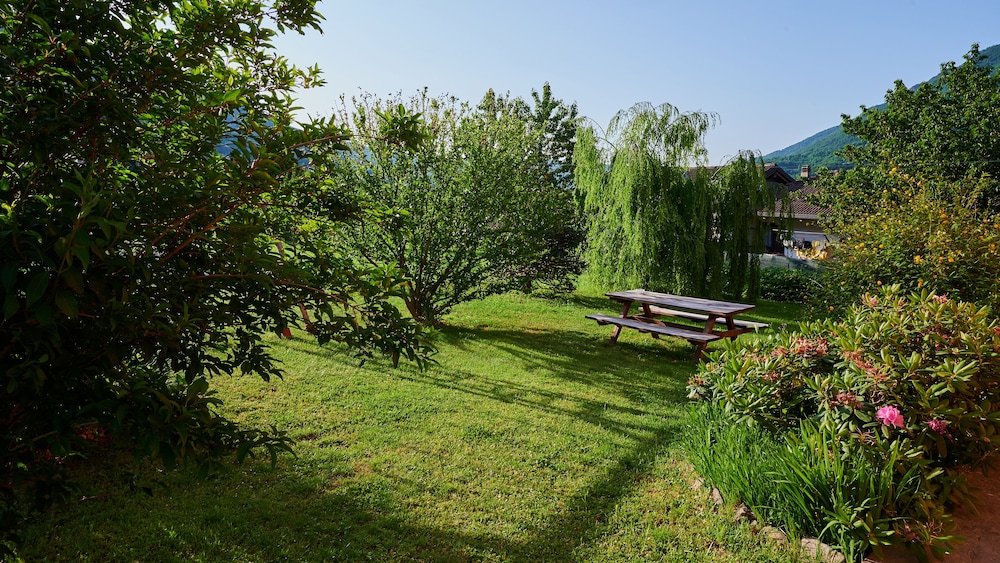 Classic Double Room, Garden View photo 2