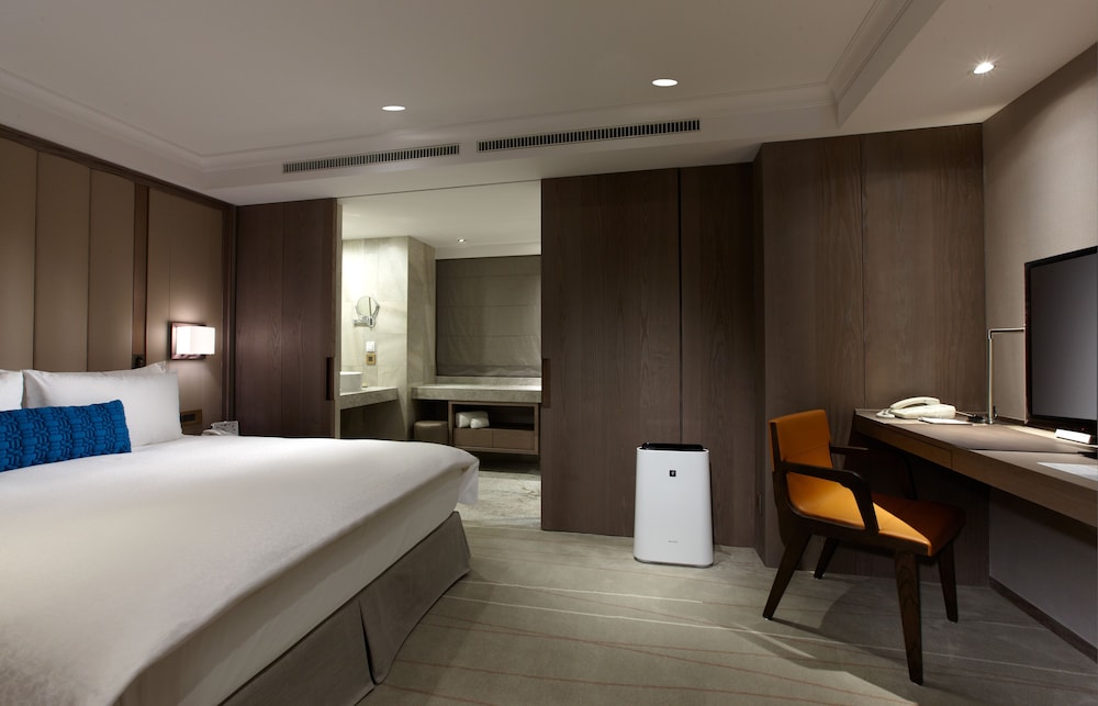 Premier Single Room photo 2
