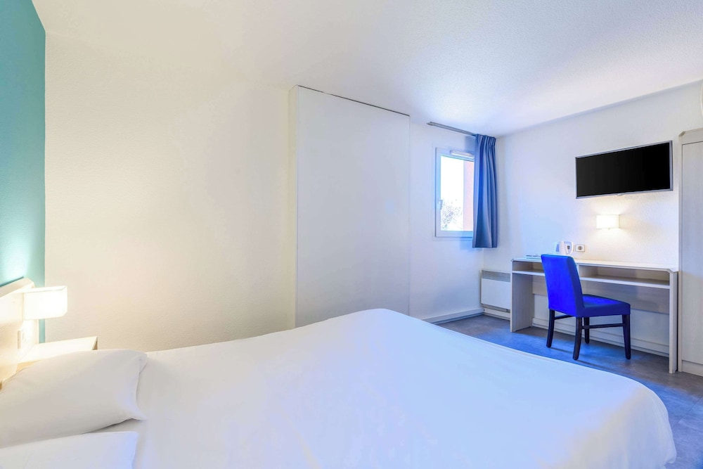 Standard Double Room, 1 Double Bed, Non Smoking - Photo 7