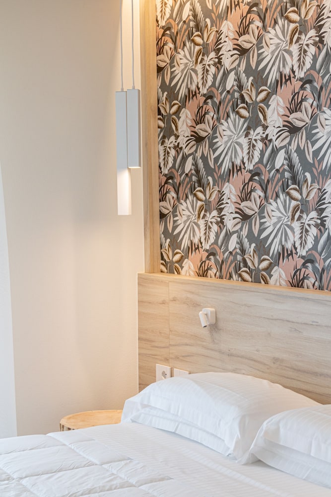 Double Room, Terrace, Pool View (King) photo 1