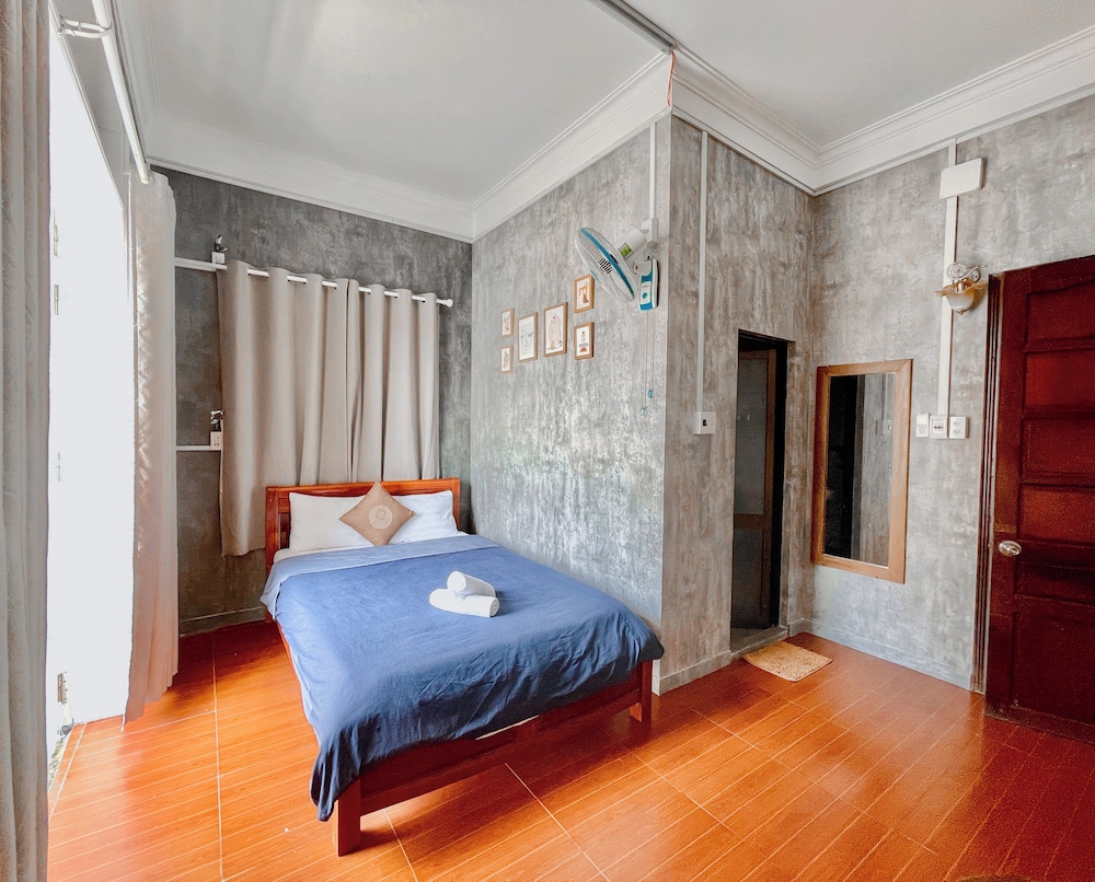 Superior Double Room Single Use, 1 Large Twin Bed, City View photo 1