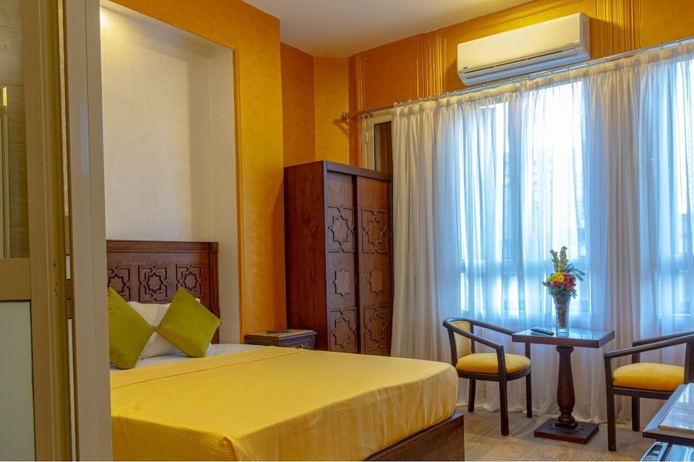 Deluxe Double or Twin Room