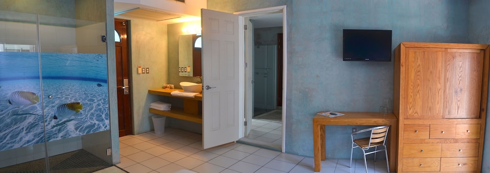 Deluxe Double Room - Photo 7