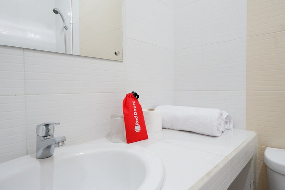 Twin Room - Photo 3