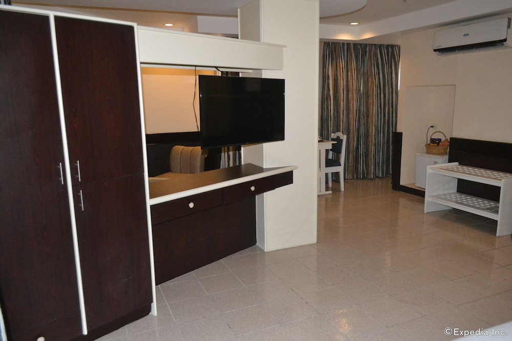 Commodore Suite photo 3