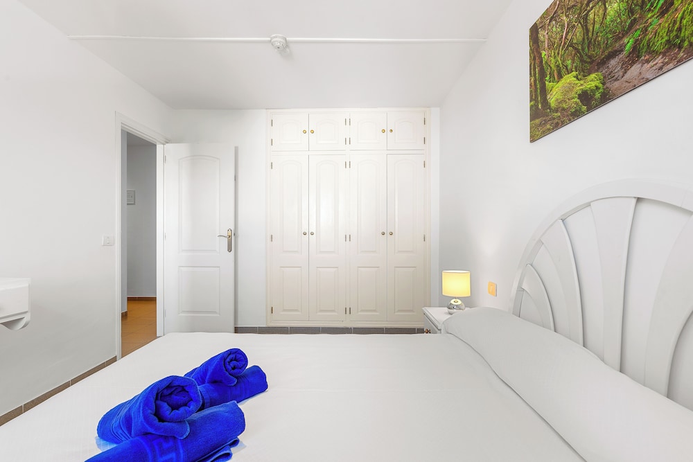 Comfort Apartment, 2 Bedrooms, Mountain View photo 2