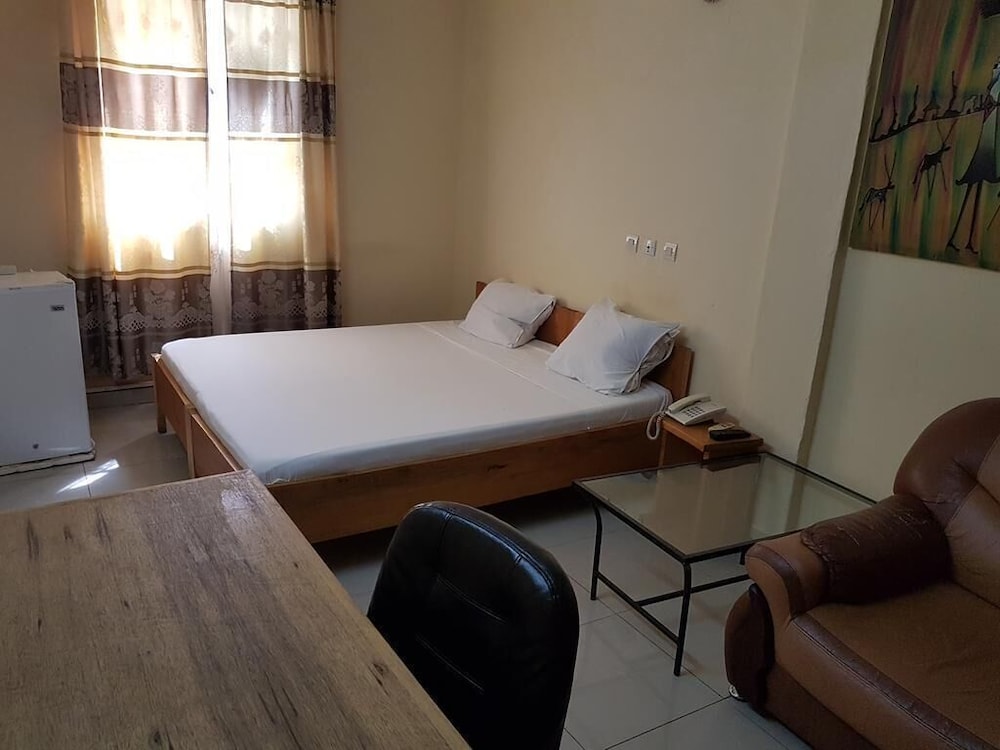 Standard Double Room photo 3