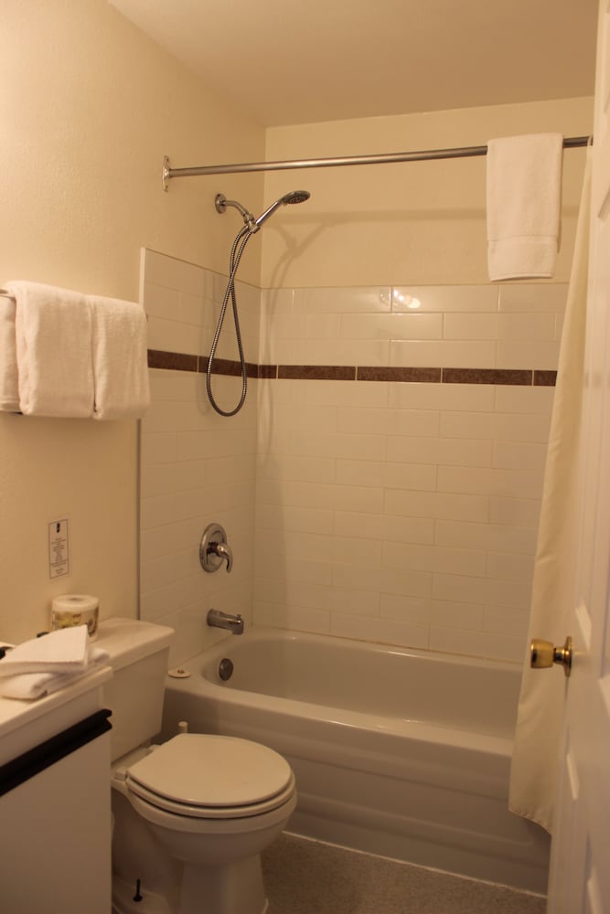 Double Inn Room - Ocean View With Balcony photo 2
